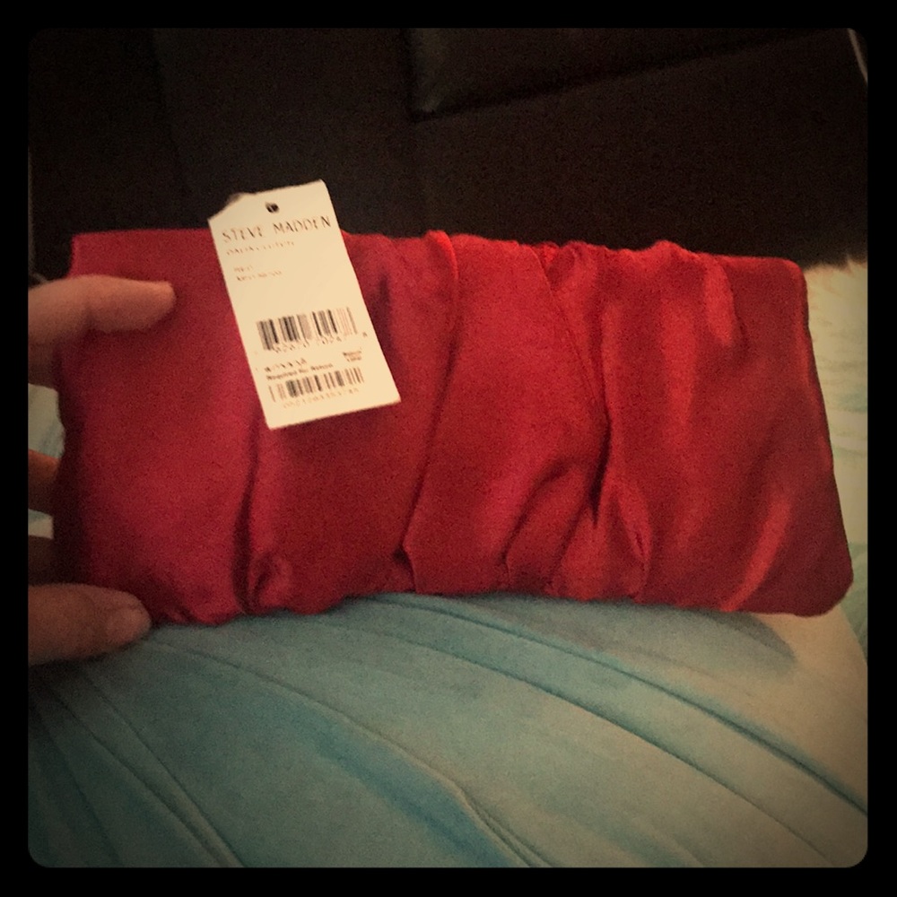 Red Clutch